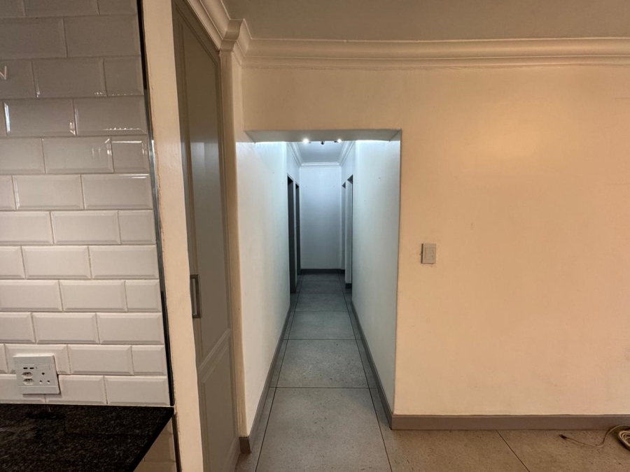 3 Bedroom Property for Sale in Lakefield Gauteng