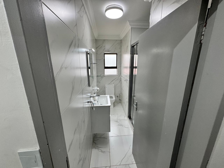 3 Bedroom Property for Sale in Lakefield Gauteng