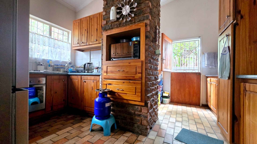 4 Bedroom Property for Sale in Monument Park Gauteng
