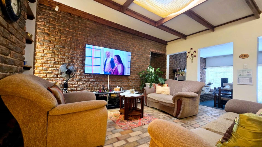 4 Bedroom Property for Sale in Monument Park Gauteng