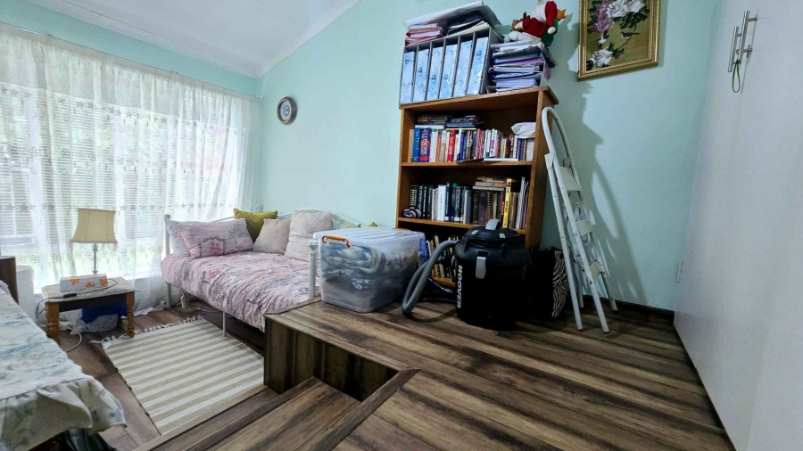 4 Bedroom Property for Sale in Monument Park Gauteng