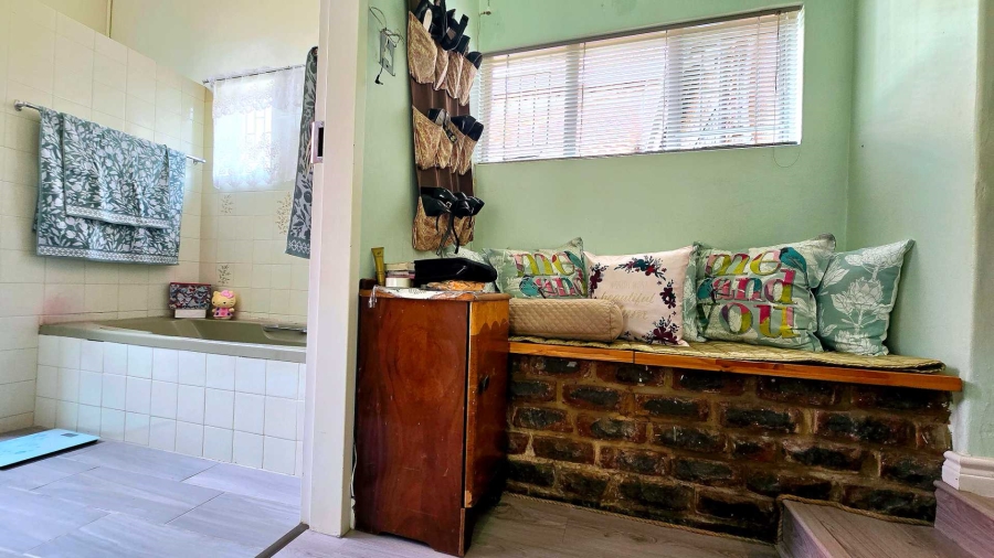 4 Bedroom Property for Sale in Monument Park Gauteng
