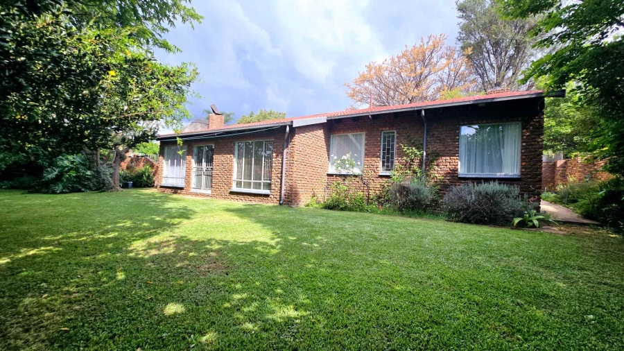 4 Bedroom Property for Sale in Monument Park Gauteng