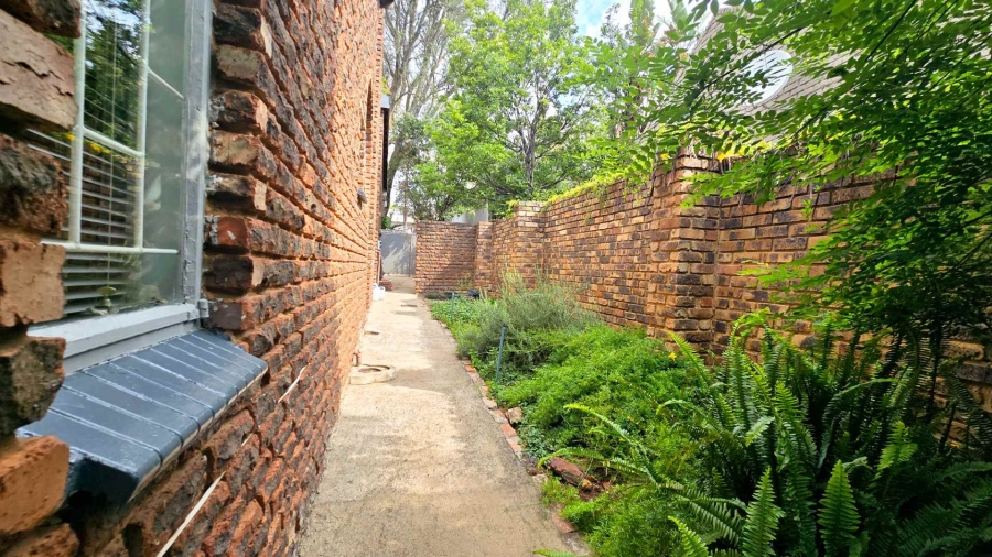 4 Bedroom Property for Sale in Monument Park Gauteng