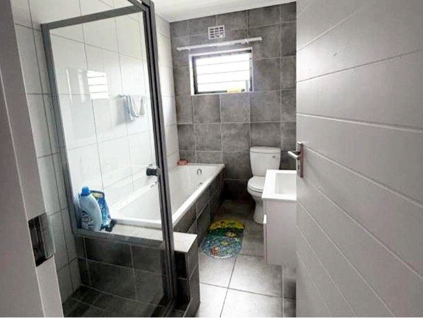 3 Bedroom Property for Sale in Lotus Gardens Gauteng
