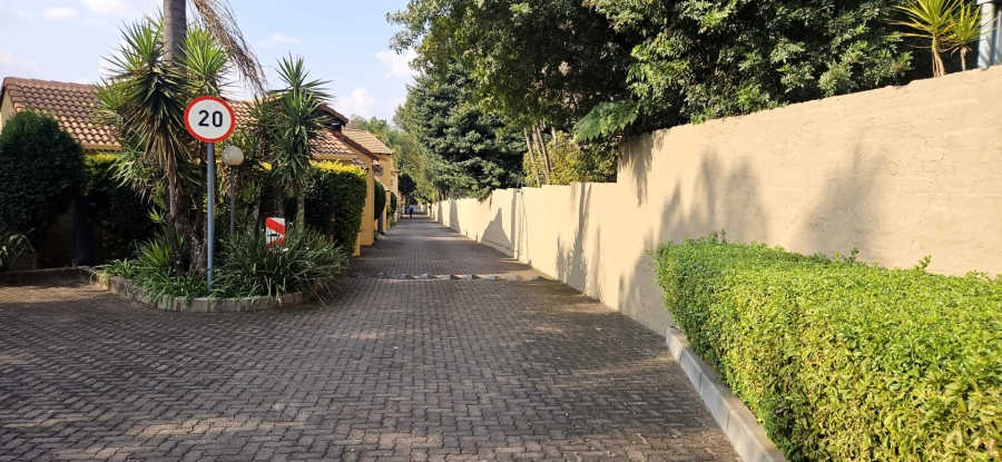 2 Bedroom Property for Sale in Wapadrand Gauteng