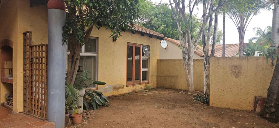 2 Bedroom Property for Sale in Wapadrand Gauteng