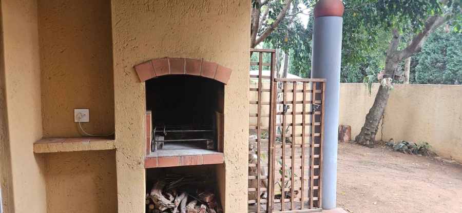 2 Bedroom Property for Sale in Wapadrand Gauteng