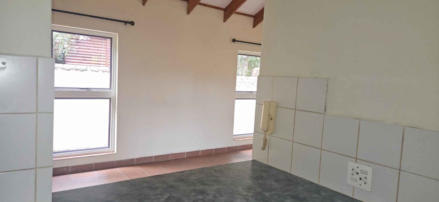 2 Bedroom Property for Sale in Wapadrand Gauteng