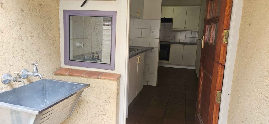 2 Bedroom Property for Sale in Wapadrand Gauteng