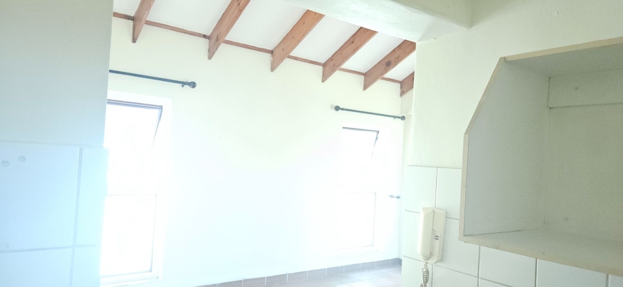 2 Bedroom Property for Sale in Wapadrand Gauteng
