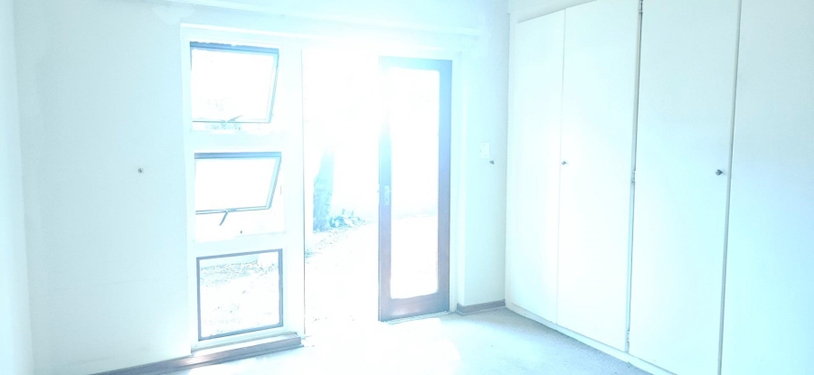 2 Bedroom Property for Sale in Wapadrand Gauteng