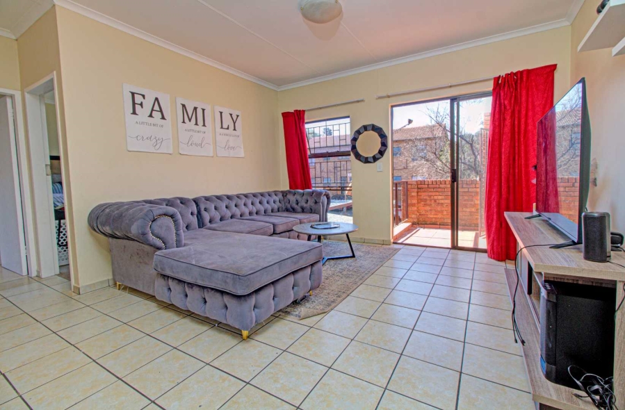 2 Bedroom Property for Sale in Wilgeheuwel Gauteng