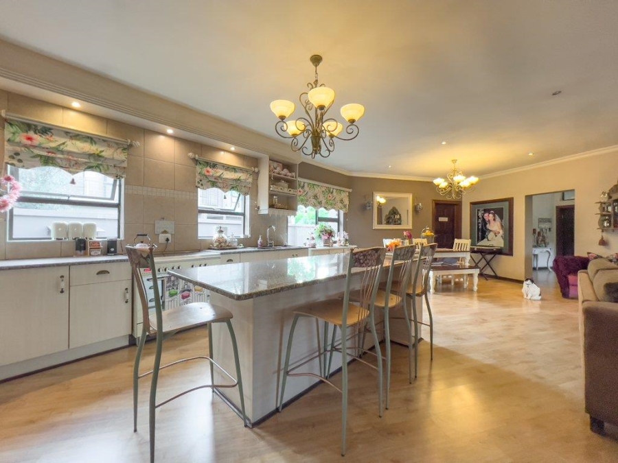 4 Bedroom Property for Sale in Midfield Estate Gauteng