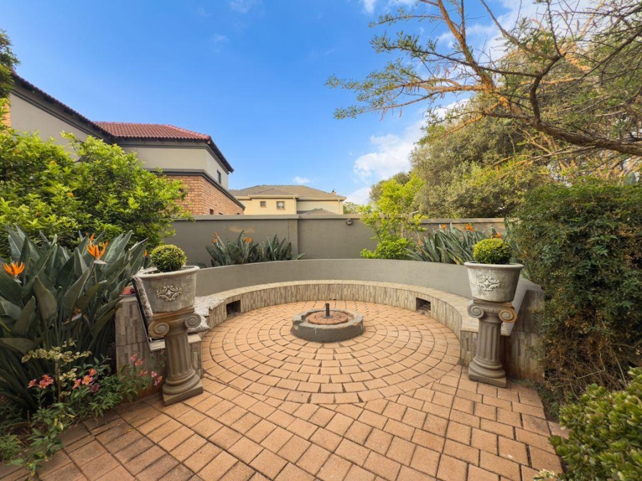 4 Bedroom Property for Sale in Midfield Estate Gauteng