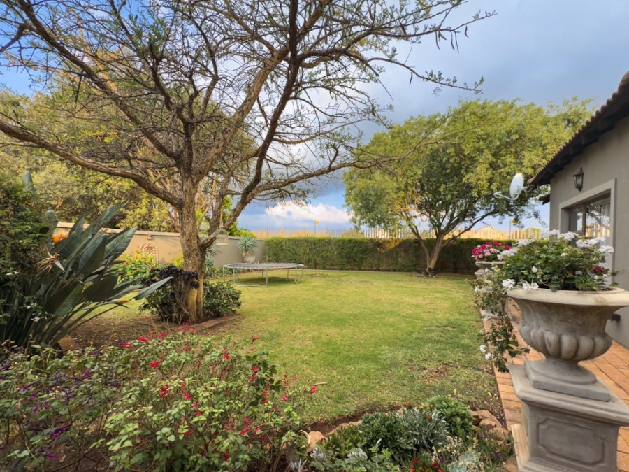 4 Bedroom Property for Sale in Midfield Estate Gauteng