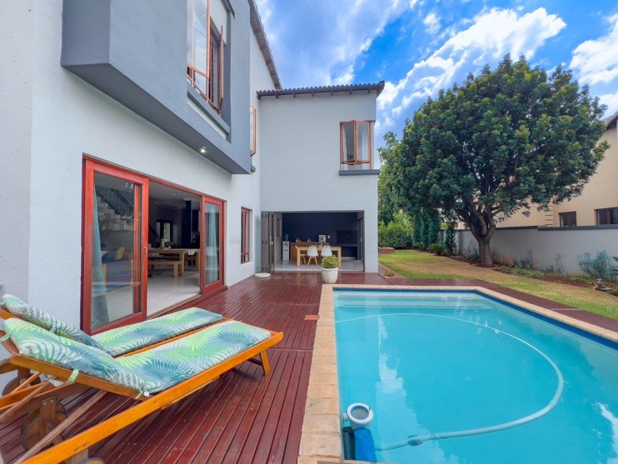 3 Bedroom Property for Sale in Midfield Estate Gauteng