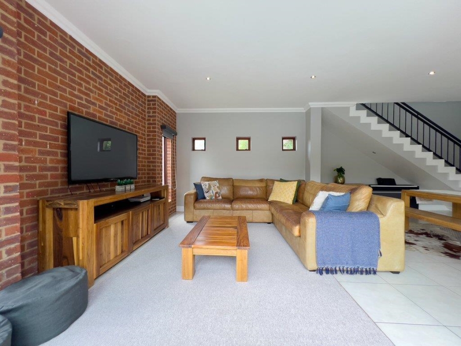 3 Bedroom Property for Sale in Midfield Estate Gauteng