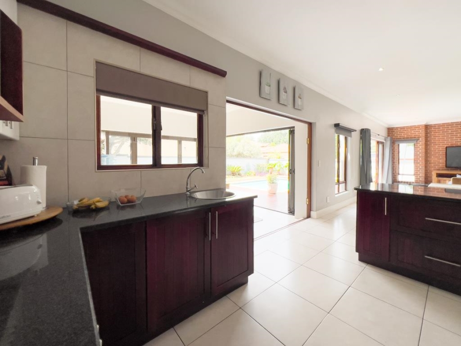 3 Bedroom Property for Sale in Midfield Estate Gauteng