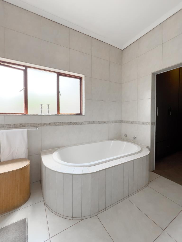 3 Bedroom Property for Sale in Midfield Estate Gauteng