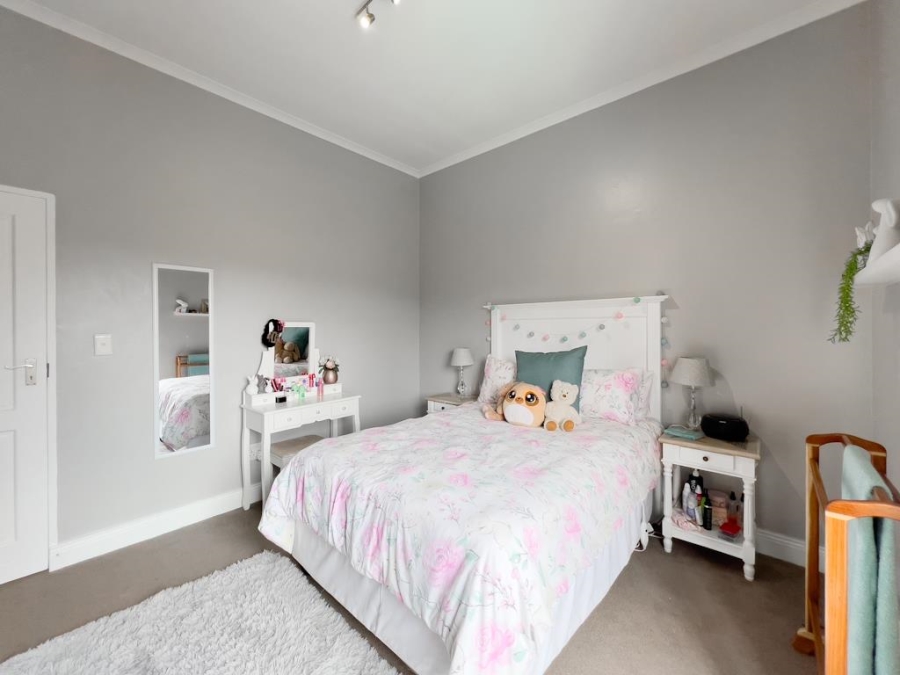 3 Bedroom Property for Sale in Midfield Estate Gauteng