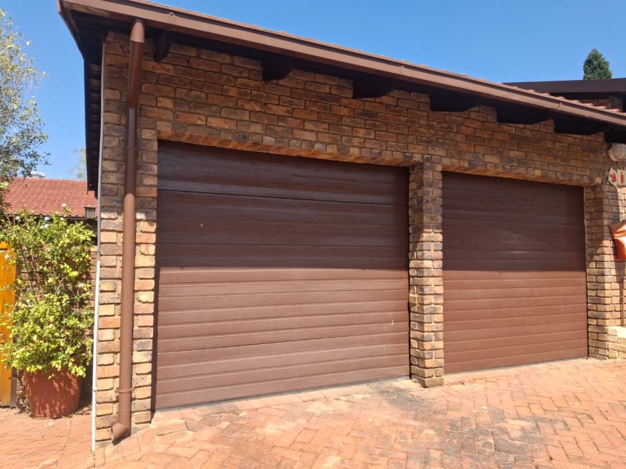 To Let 3 Bedroom Property for Rent in Morningside Gauteng