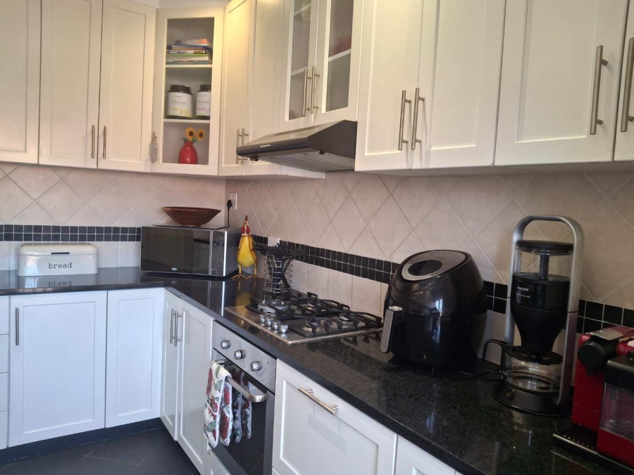To Let 3 Bedroom Property for Rent in Morningside Gauteng