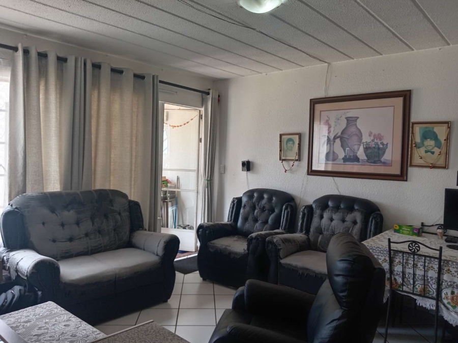 3 Bedroom Property for Sale in Dowerglen Gauteng