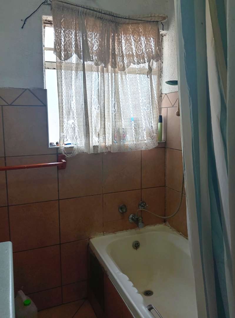 3 Bedroom Property for Sale in Dowerglen Gauteng