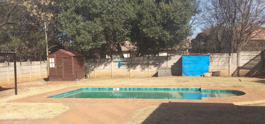 To Let 4 Bedroom Property for Rent in Mayberry Park Gauteng