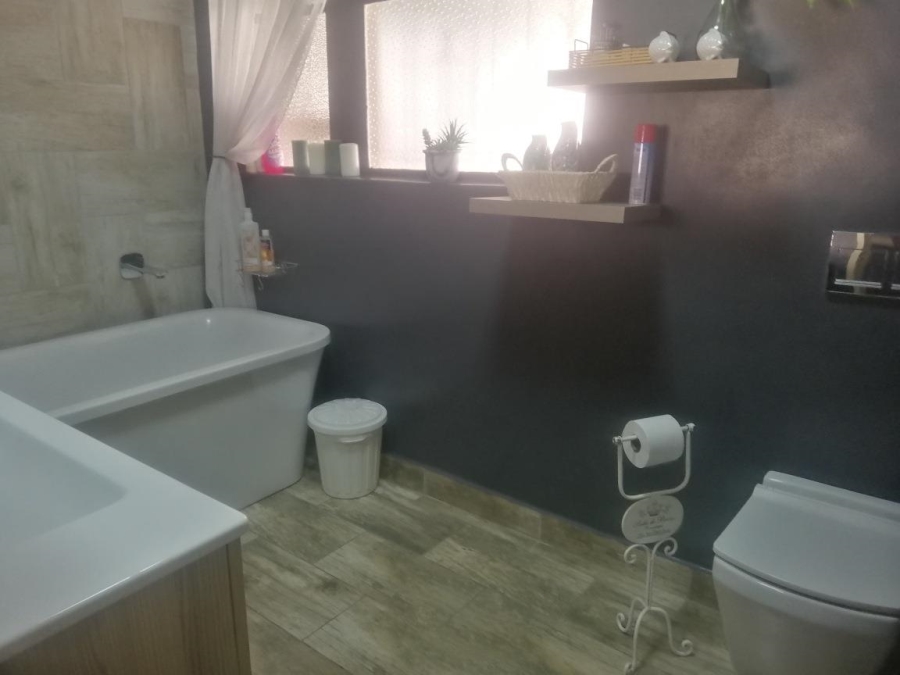 3 Bedroom Property for Sale in Randhart Gauteng