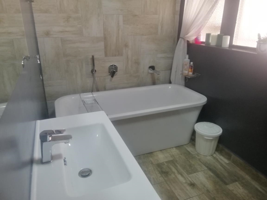 3 Bedroom Property for Sale in Randhart Gauteng