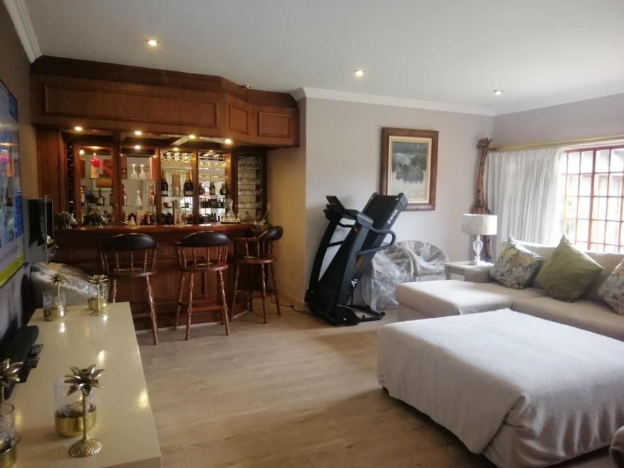 4 Bedroom Property for Sale in Lambton Gauteng