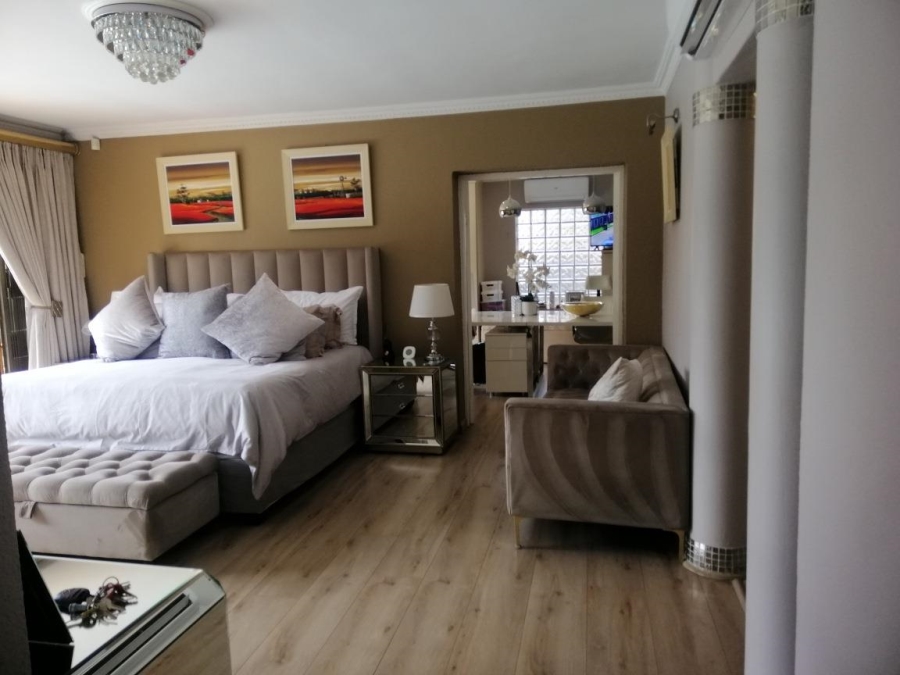 4 Bedroom Property for Sale in Lambton Gauteng