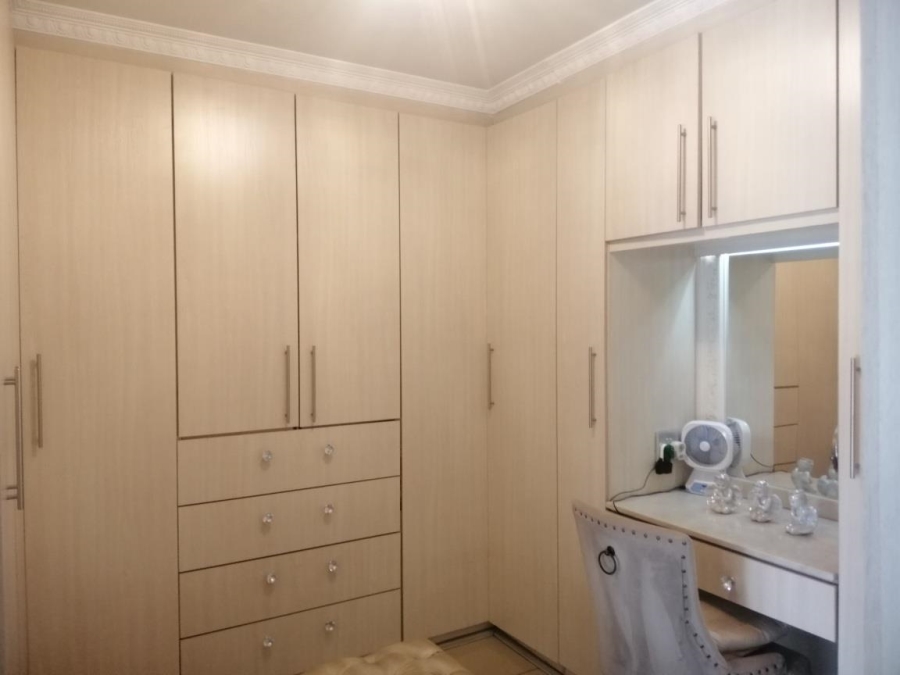 4 Bedroom Property for Sale in Lambton Gauteng