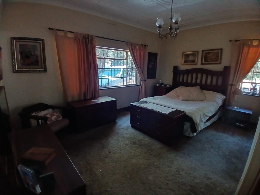 8 Bedroom Property for Sale in Parkhill Gardens Gauteng