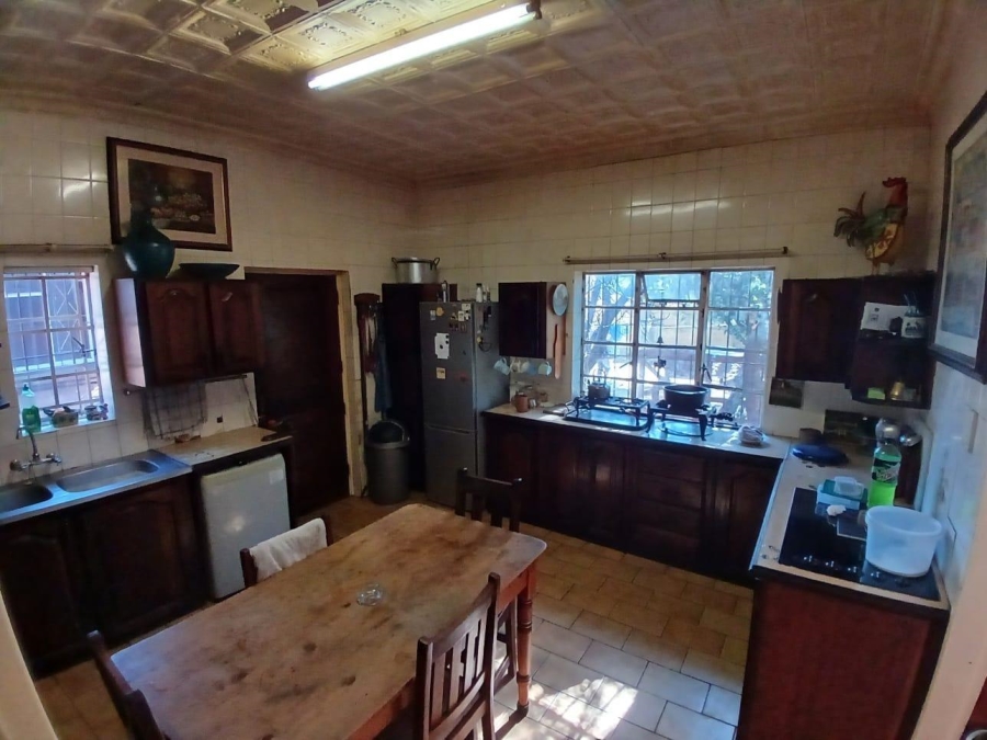 8 Bedroom Property for Sale in Parkhill Gardens Gauteng