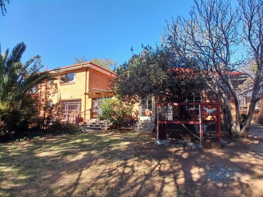 8 Bedroom Property for Sale in Parkhill Gardens Gauteng