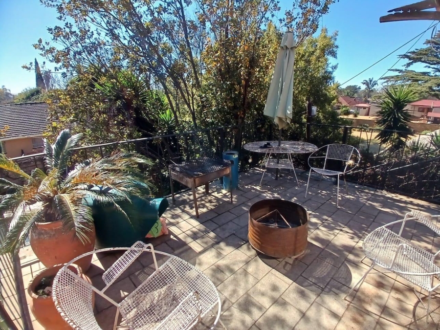 8 Bedroom Property for Sale in Parkhill Gardens Gauteng