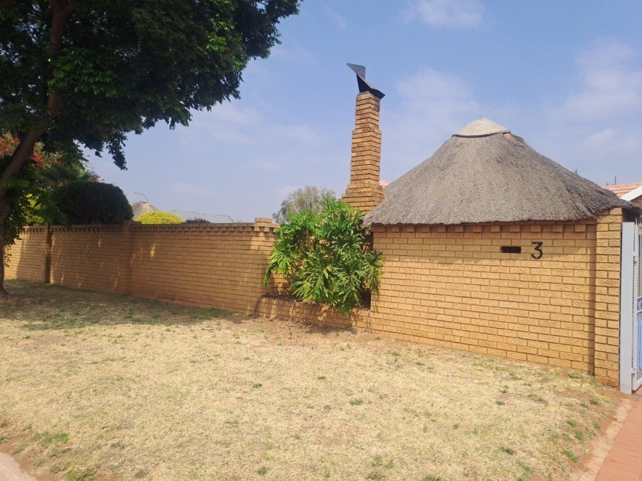 4 Bedroom Property for Sale in Elspark Gauteng