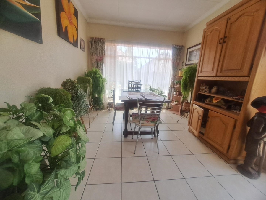 4 Bedroom Property for Sale in Elspark Gauteng