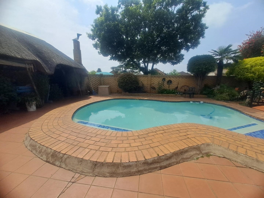 4 Bedroom Property for Sale in Elspark Gauteng