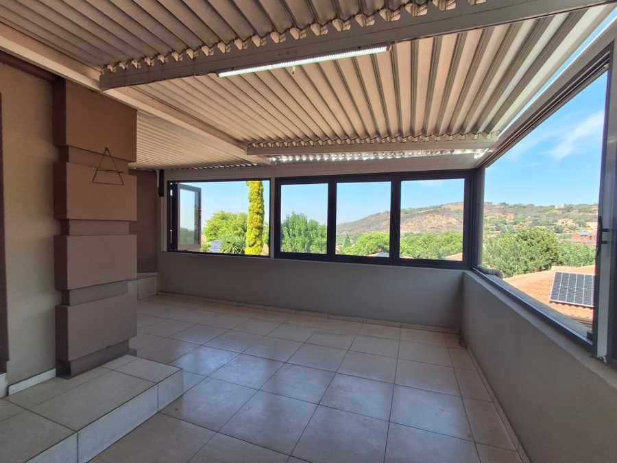 3 Bedroom Property for Sale in Bassonia Gauteng