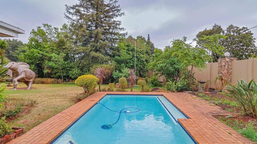 4 Bedroom Property for Sale in Florida Park Gauteng