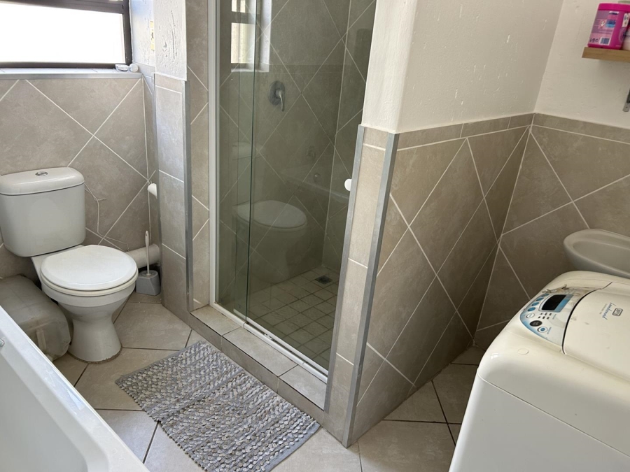 2 Bedroom Property for Sale in Goedeburg Gauteng