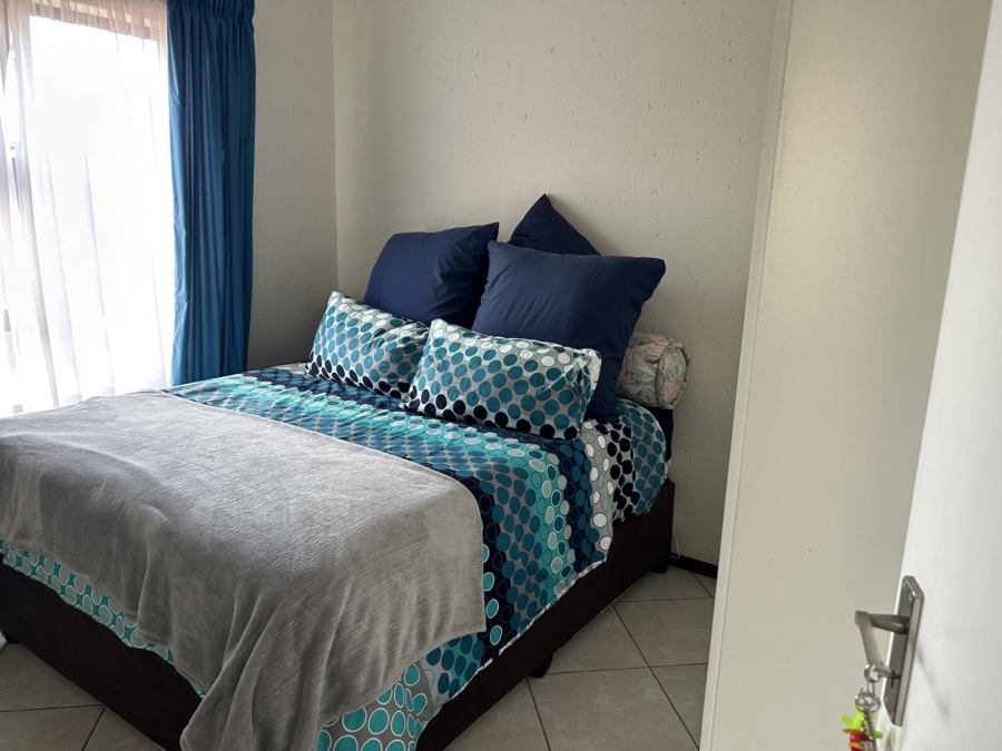 2 Bedroom Property for Sale in Goedeburg Gauteng