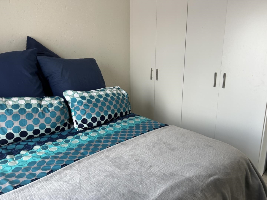 2 Bedroom Property for Sale in Goedeburg Gauteng