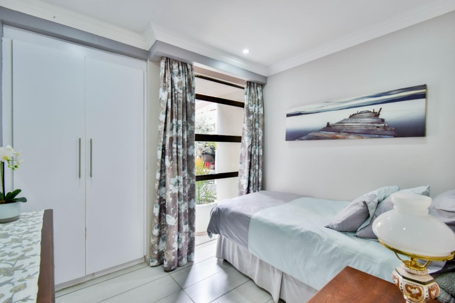 4 Bedroom Property for Sale in Faerie Glen Gauteng