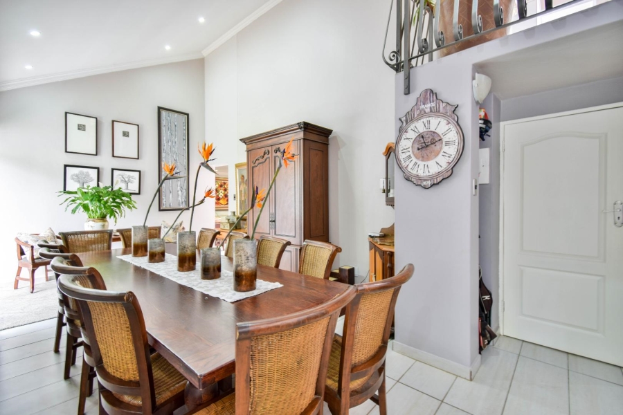 4 Bedroom Property for Sale in Faerie Glen Gauteng