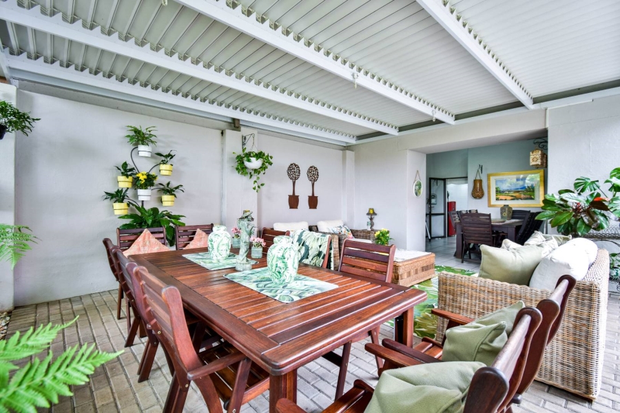 4 Bedroom Property for Sale in Faerie Glen Gauteng